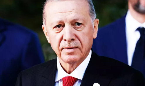 Foto - Yeniden Refah'ın yüzde 7 oy almasına şaşıran Teoman'dan Erdoğan açıklaması: Arkasından sürükleyebiliyor