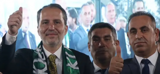 Foto - Yeniden Refah'ta herkesi şaşkına çeviren istifa! 6 ilçeyi kazandı, 'başarısızım' dedi ve istifa etti