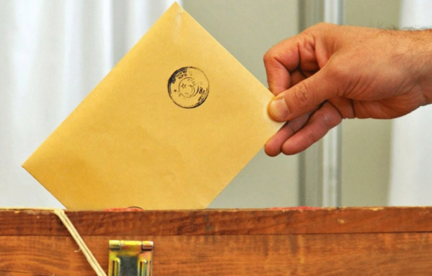 Foto - Yeniden Refah'ta herkesi şaşkına çeviren istifa! 6 ilçeyi kazandı, 'başarısızım' dedi ve istifa etti