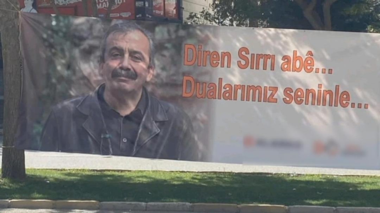 Foto - Yeniden Refah’taki belediyeden olay "Sırrı Süreyya Önder" hamlesi! Tüm Türkiye bunu konuşuyor