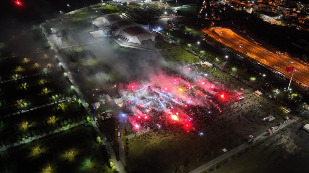 Foto - Yenikapı'da muhteşem görüntü! Trabzonspor’un şampiyonluk kutlaması havadan görüntülendi