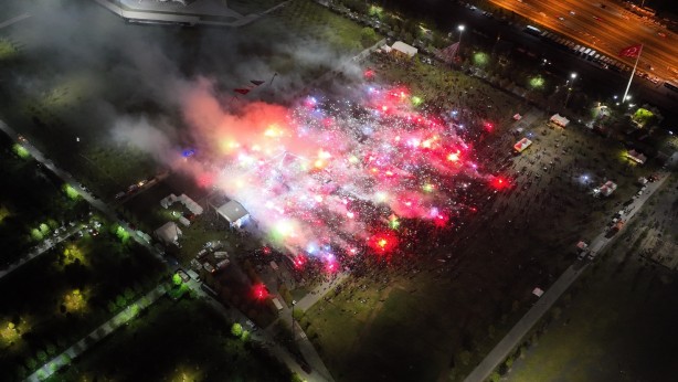 Foto - Yenikapı'da muhteşem görüntü! Trabzonspor’un şampiyonluk kutlaması havadan görüntülendi
