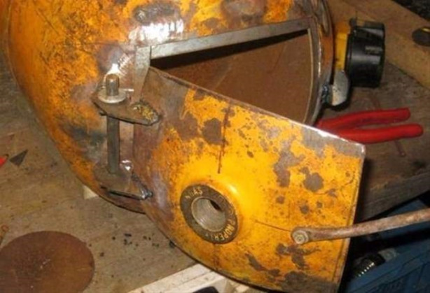 Foto - Yenisine para vermek istemedi! Gaz silindirinden yaptı...