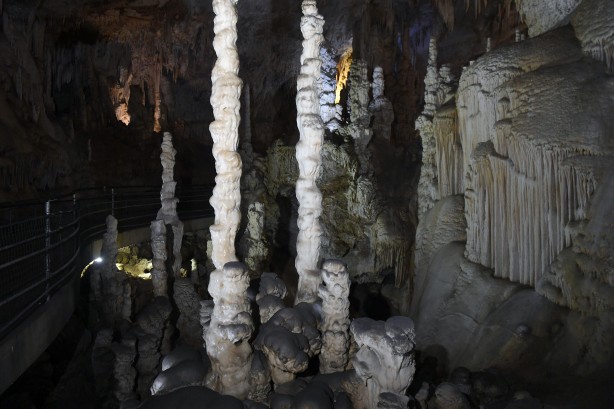 Foto - Yer altı nehrine sahip muhteşem mağara! Masal diyarını andırıyor