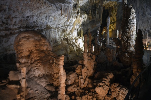 Foto - Yer altı nehrine sahip muhteşem mağara! Masal diyarını andırıyor