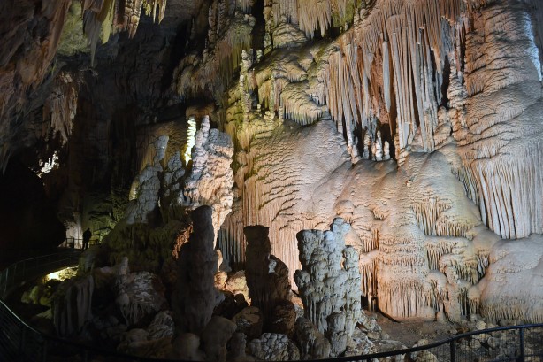 Foto - Yer altı nehrine sahip muhteşem mağara! Masal diyarını andırıyor