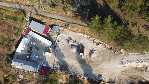 Foto - Yer altında ekmek mücadelesi