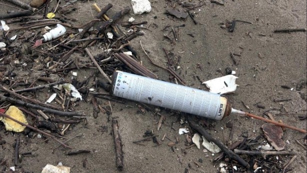 Foto - Yer: Bartın... Sahile tıbbi atık vurdu!