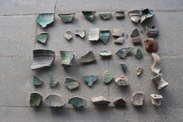 Foto - Yer Batman! Toprağı kazdıkça yerin altından altın yüzük ve daha neler neler fışkırdı...