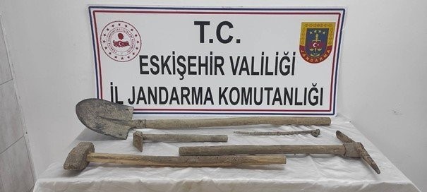 Foto - Yer Eskişehir! Evinin bahçesinden resmen fışkırdı! Roma’nın hazinesi meğer orada yatıyormuş 