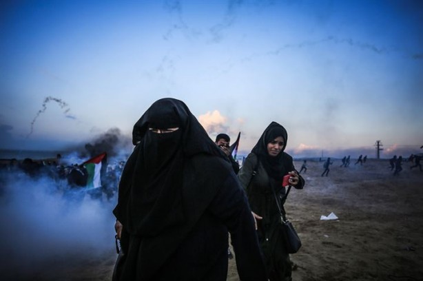 Foto - Yer Gazze: Protestolarda Türk bayrağı açtılar