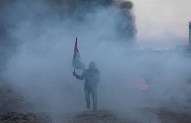 Foto - Yer Gazze: Protestolarda Türk bayrağı açtılar