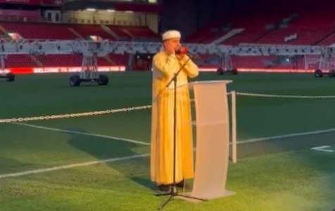 Foto - Yer İngiltere! Anfield Road'da iftar organizasyonu... Büyük takdir aldılar!