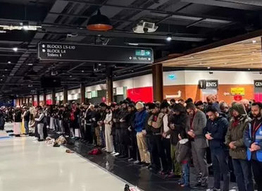 Yer İngiltere! Anfield Road'da iftar organizasyonu... Büyük takdir aldılar!