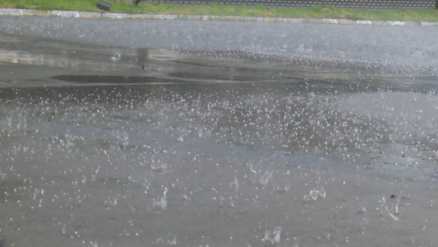 Foto - Yer: İstanbul! Sürücüler akaryakıt istasyonuna sığındı