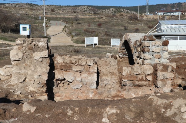 Foto - Yer Karabük! Toprağı kazdıkça yerin altından tarih fışkırdı... Türk-İslam medeniyetine dair!
