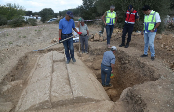 Foto - Yer: Muğla'nın Milas ilçesi! Tarla süren çiftçiden müthiş keşif