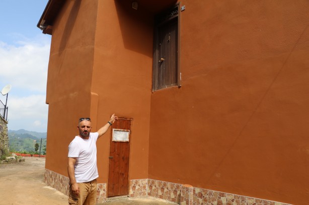 Foto - Yer: Rize! Evin kapısını gören gözlerine inanamıyor