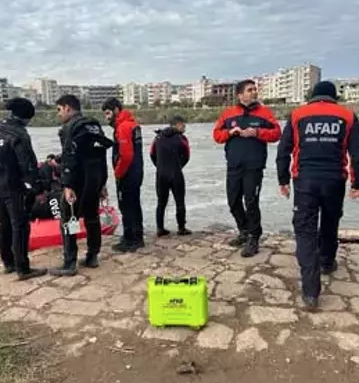 Yer: Şırnak... Ekipler arıyor, umutlar tükeniyor: Flaş açıklama geldi! Su altı dronu görüntüledi...