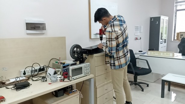 Foto - Yer: Sivas! Lise öğrencileri elektrikli scooter üretti