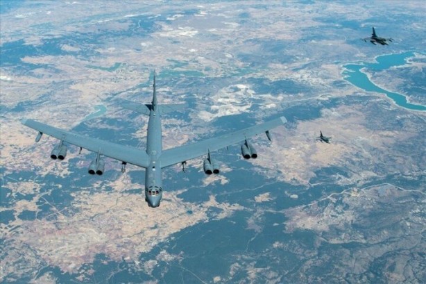 Yer: Türk hava sahası! Nefes kesen görüntüler