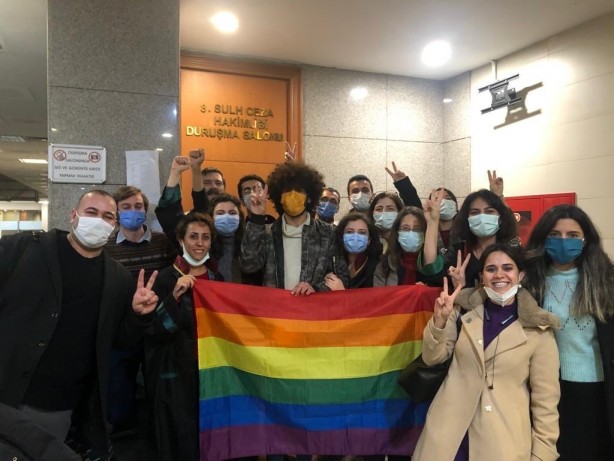 Foto - Yer, zaman, mekan fark etmiyor! İşte Boğaziçi eylemlerinde değişmeyen tek şey