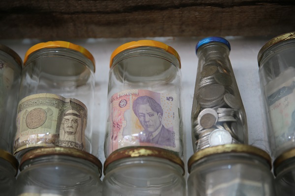 Foto - Yerde bulduğu 1 sentle başladı! Herkesin gözü bu koleksiyonda