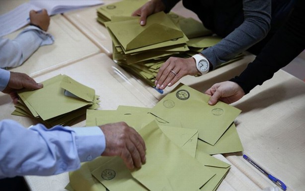 Yerel seçim öncesi son anket sonucu Türkiye'ye duyuruldu! Bu oranlar gündemi altüst eder