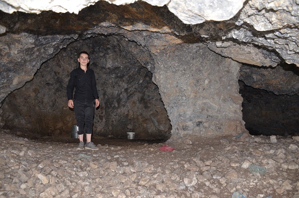 Foto - Yerin 100 metre altına iniyor! İşte 20 gözlü dev mağara