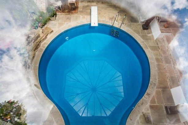 Foto - Yerin altına saray inşa etti!