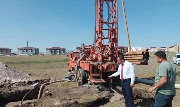 Yerin altından fışkırmasına artık ramak kaldı! Belediye başkanı 'Hayırlı olsun' diyerek duyurdu