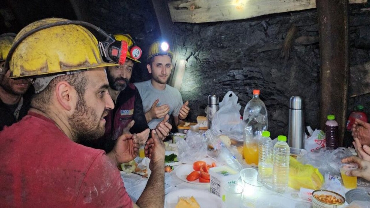 Foto - Yerin metrelerce altında ilk sahur