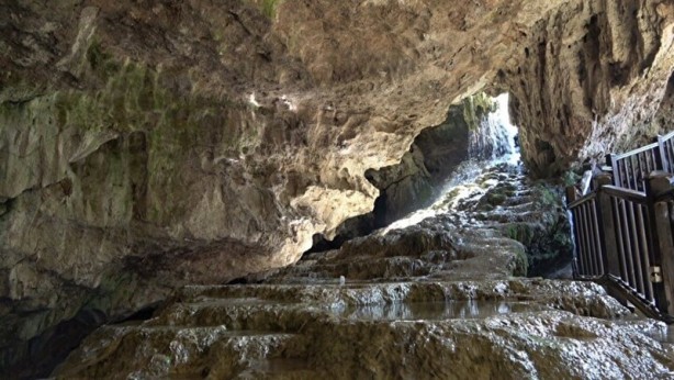 Foto - Yerin tam 190 metre altında… Hindistan'dan Türkiye'ye saklı cenneti görmek için geliyorlar