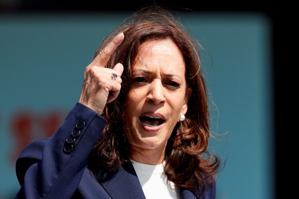 Foto - Yerine geçeceği iddia ediliyordu! Yardımcısı anketlerde solladı