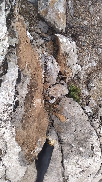 Foto - Yerleşim yerlerinin çok yakınında! Deprem bitti ama orada tehlike bitmedi