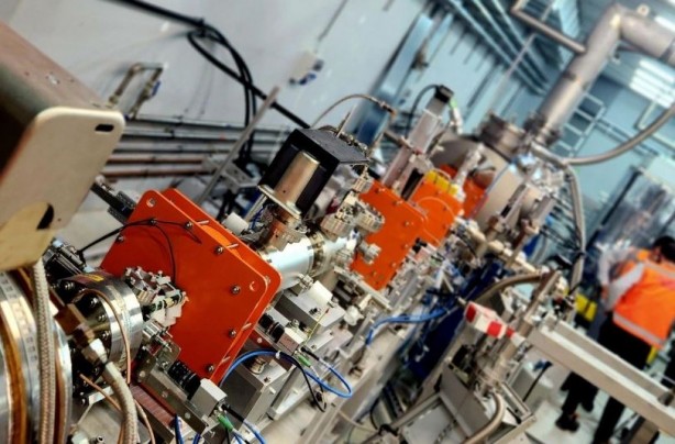 Foto - Yerli elektron hızlandırıcısı devreye girdi!