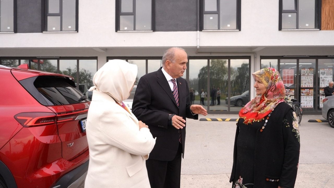 Foto - Yerli gururumuz TOGG yollarda! Düzce’de Cumhur İttifakı'nın dev yatırımları direksiyon başında bizzat test edildi!