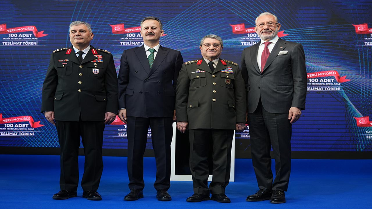 Foto - Yerli motorlu 100 zırhlı araç TSK ve jandarmaya teslim edildi!