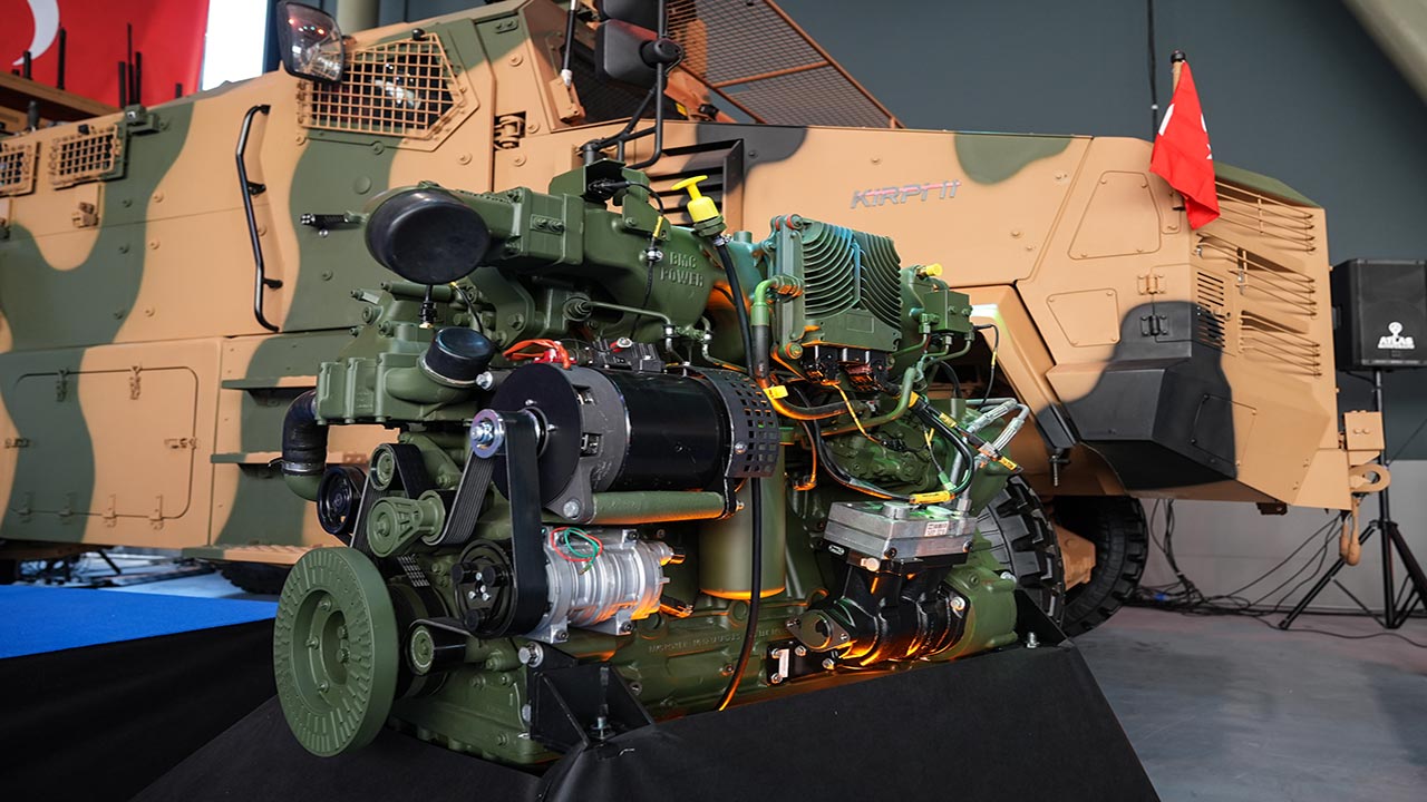 Foto - Yerli motorlu 100 zırhlı araç TSK ve jandarmaya teslim edildi!