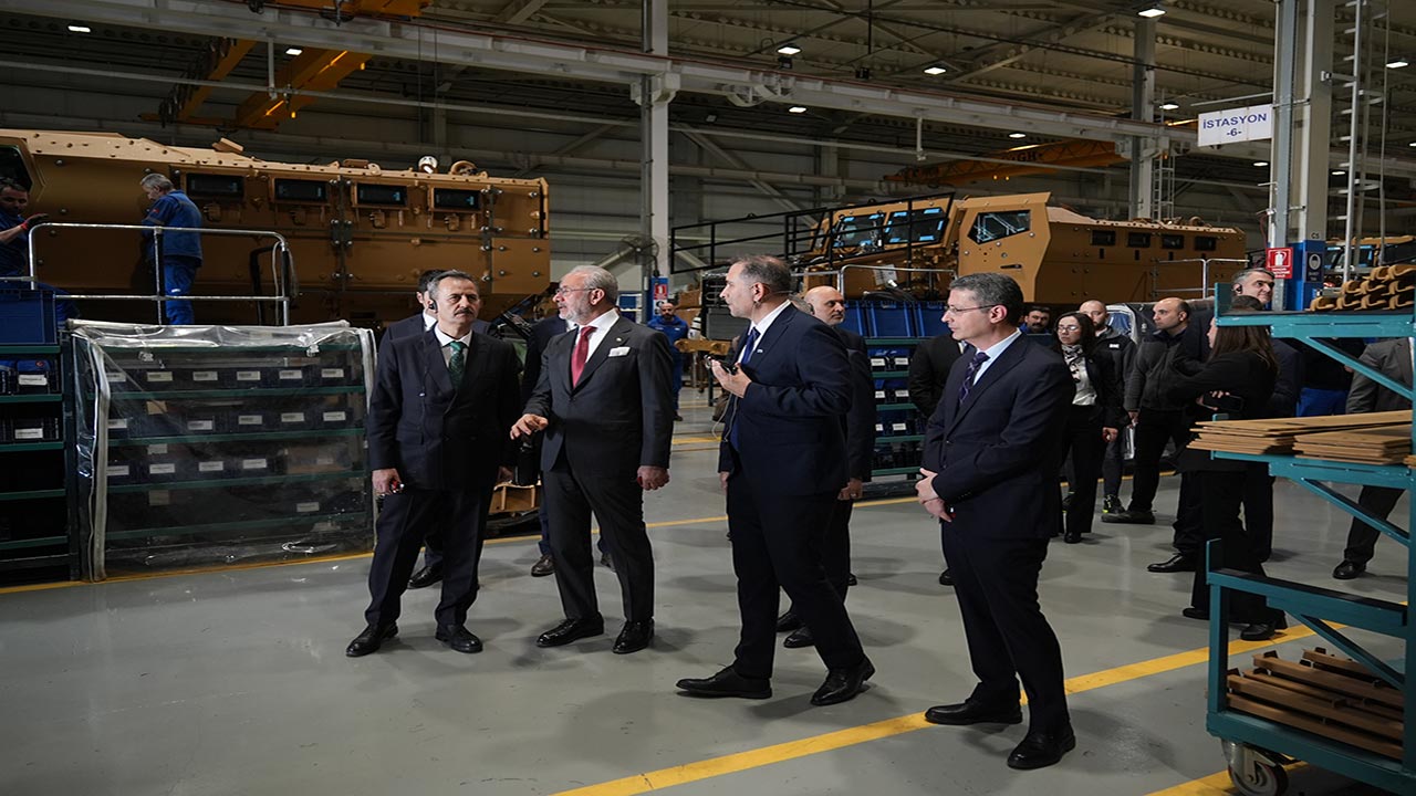 Foto - Yerli motorlu 100 zırhlı araç TSK ve jandarmaya teslim edildi!