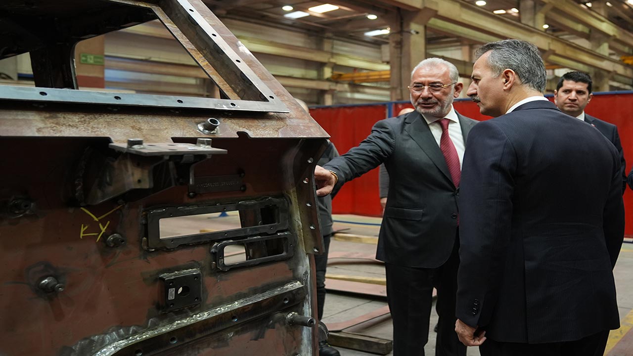 Foto - Yerli motorlu 100 zırhlı araç TSK ve jandarmaya teslim edildi!