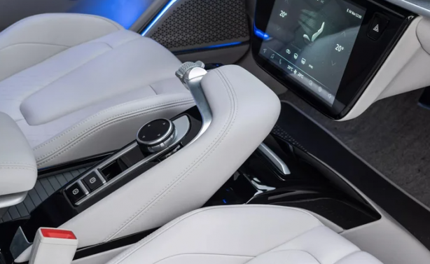 Foto - Yerli otomobil İstanbul'da görücüye çıktı! Görenler hayran kaldı