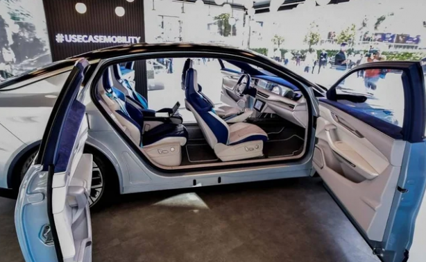 Foto - Yerli otomobil İstanbul'da görücüye çıktı! Görenler hayran kaldı