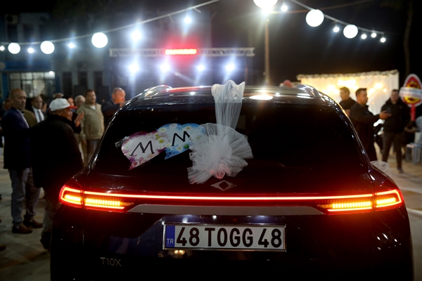 Foto - Yerli otomobil TOGG nişanlanacak çift için süslendi