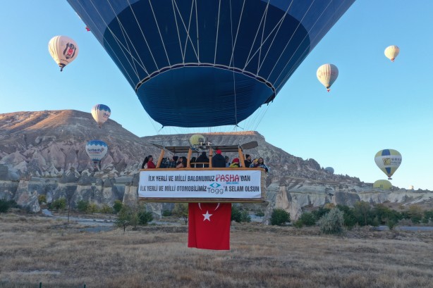 Foto - Yerli sıcak hava balonu, TOGG'u kutlamak için uçtu