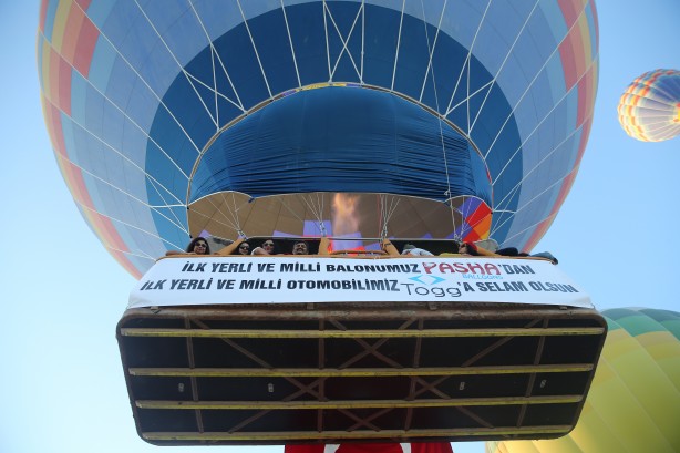 Foto - Yerli sıcak hava balonu, TOGG'u kutlamak için uçtu