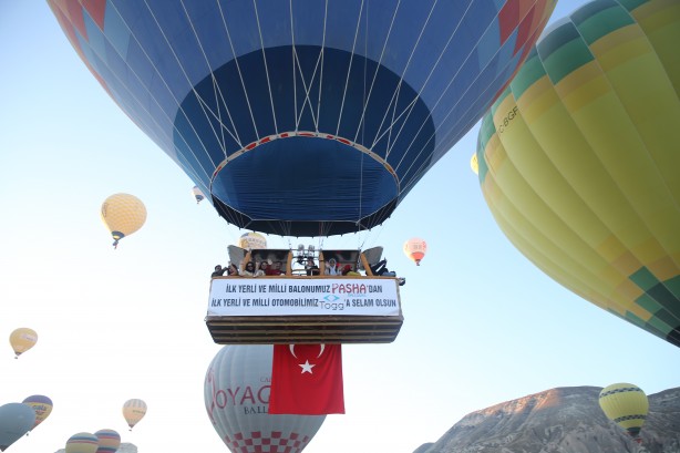 Foto - Yerli sıcak hava balonu, TOGG'u kutlamak için uçtu