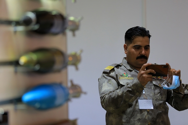 Foto - Yerli silahlara komşudan büyük ilgi