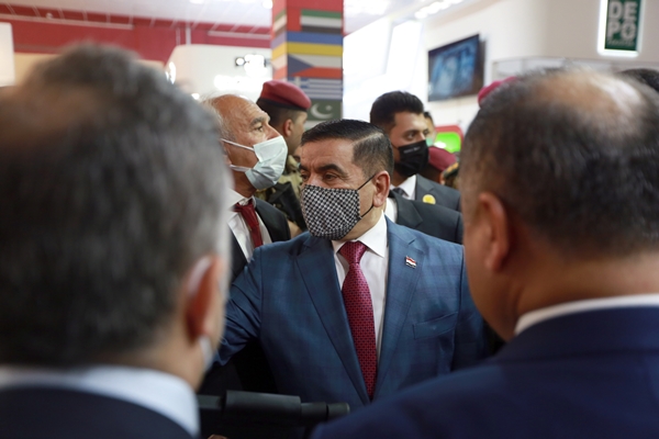 Foto - Yerli silahlara komşudan büyük ilgi