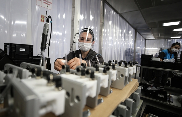 Foto - Yerli solunum cihazının üretim aşamaları böyle görüntüledi